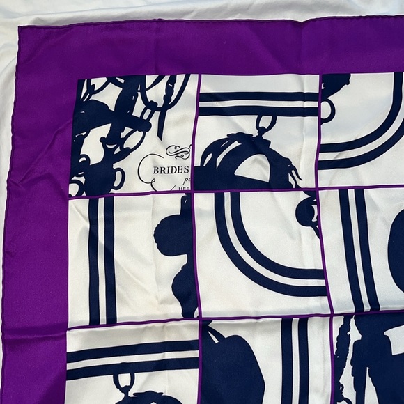 Hermes Brides de Gala En Desordre silk scarf - Picture 3 of 17